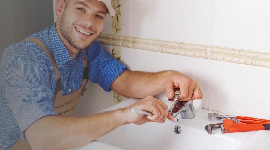 Local expert plumbing services in Blanford, IN